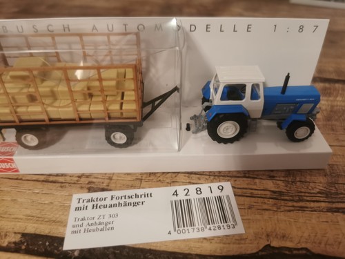 Busch 42819 traktor - h0,